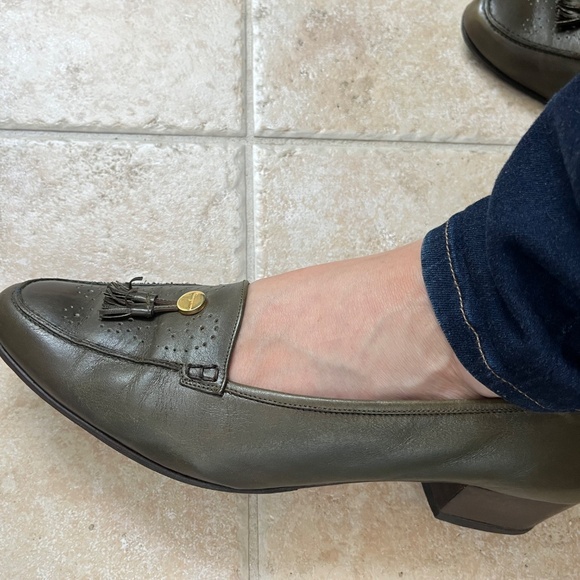 Salvatore Ferragamo Vintage Leather Tasseled Loafers, Olive Green, 9 AA - Picture 17 of 17